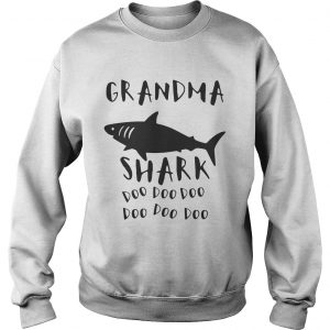 Sweatshirt Grandma shark doo doo doo shirt