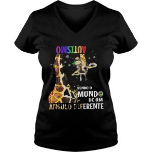 Giraffe autism Vendo O Mundo De Um Angulo Diferente Ladies Vneck