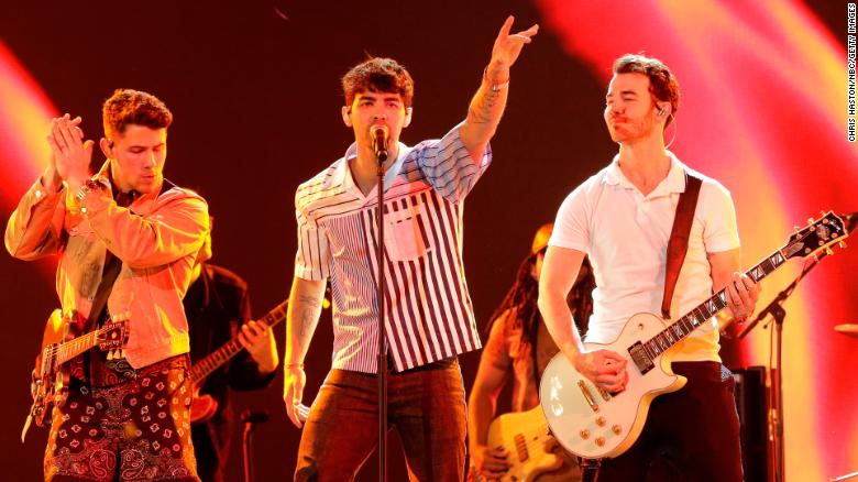 The Jonas Brothers announce their first tour in almost a decade