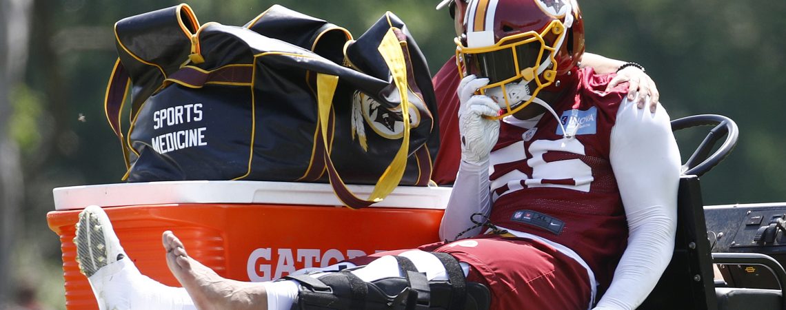 Washington LB Reuben Foster carted off practice field believed to have suffered a torn ACL