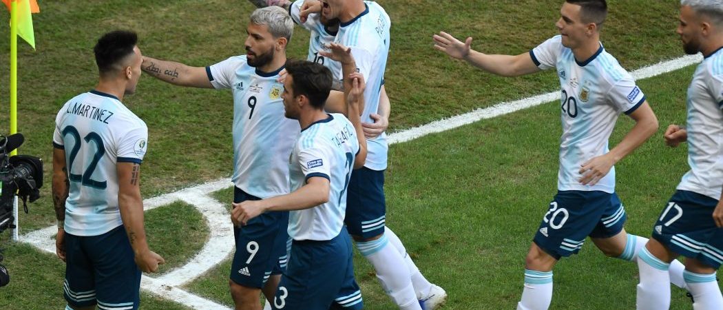 Argentina sneak past Qatar into Copa quarterfinals