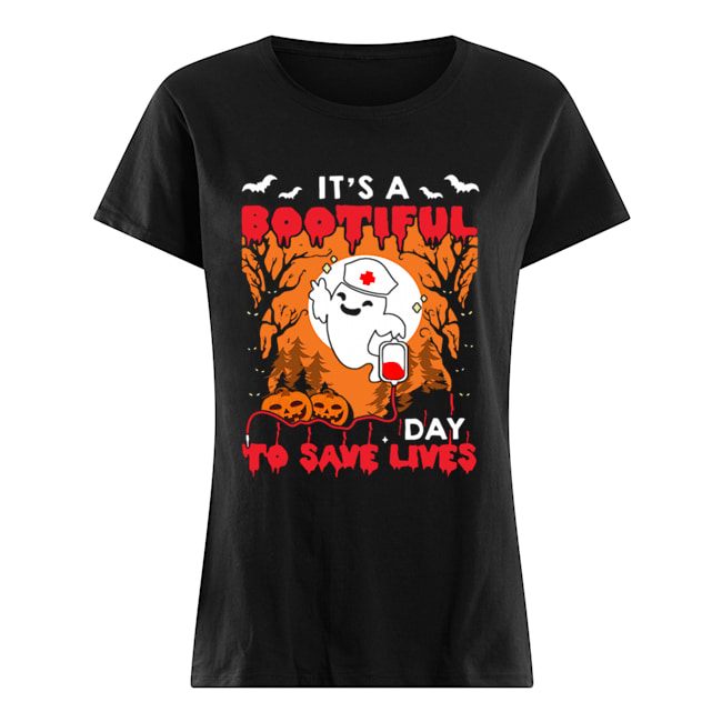 Halloween Nurse It's A Bootiful Day To Save Lives T-Shirt Classic Women's T-shirt
