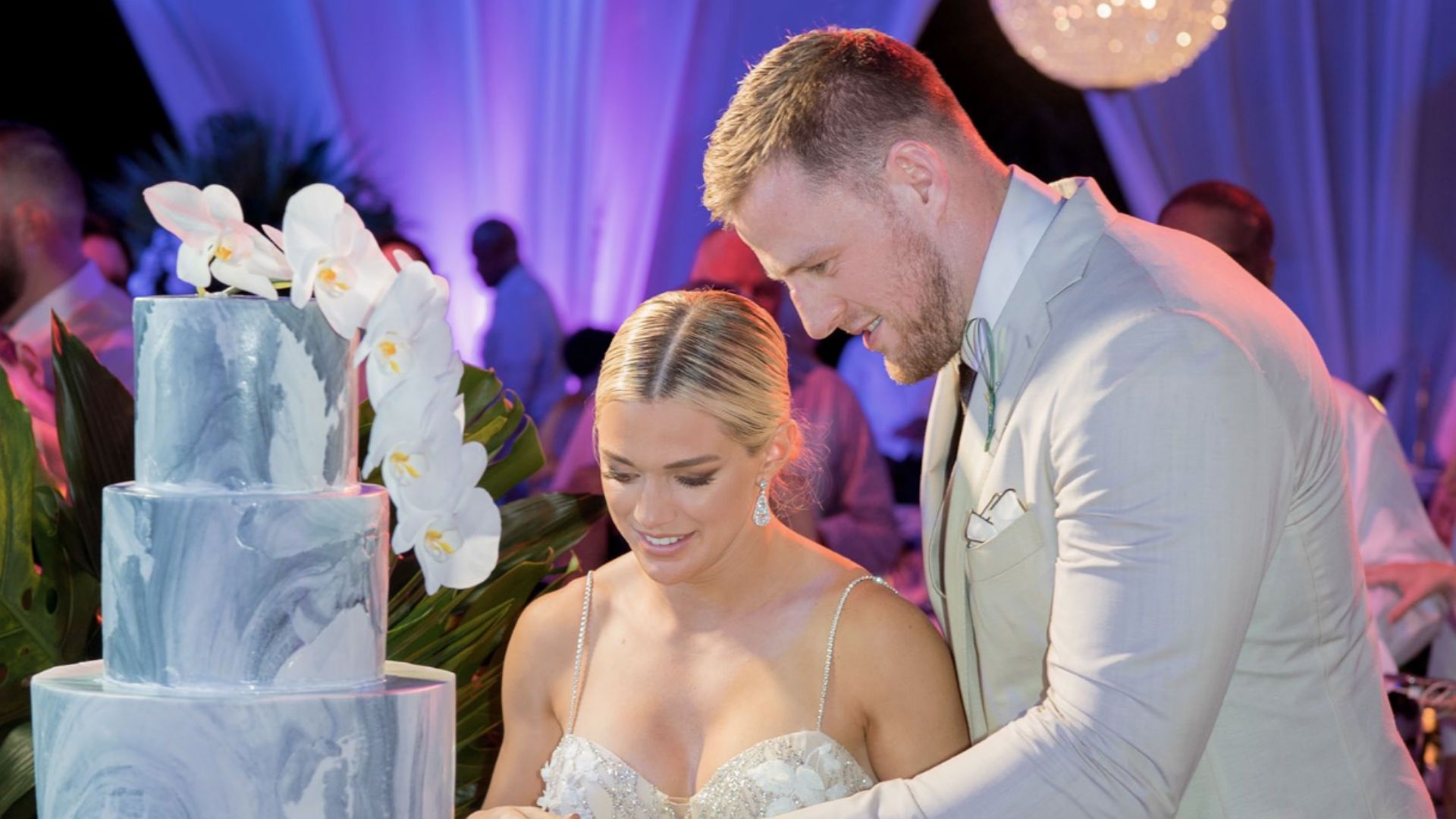 Texans defensive end J.J. Watt gets married to soccer star Kealia Ohai in Bahamas wedding