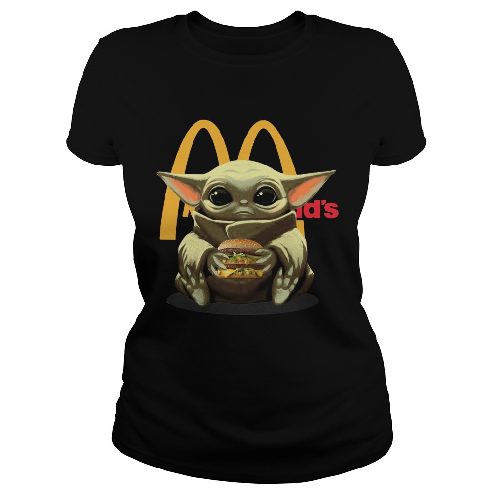 Baby Yoda Hug Hamburguesa McDonalds Classic Ladies