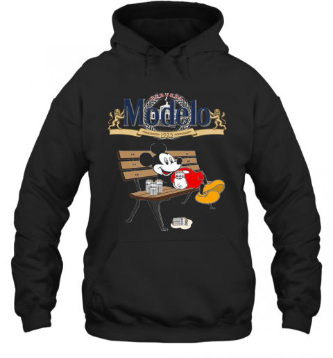 Mickey Mouse Drink Cerveza Modelo T-Shirt Unisex Hoodie