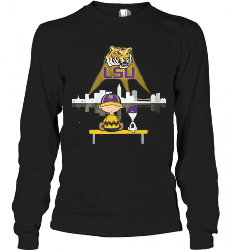 Charlie Brown And Snoopy Lsu Tigers Football T-Shirt Long Sleeved T-shirt 
