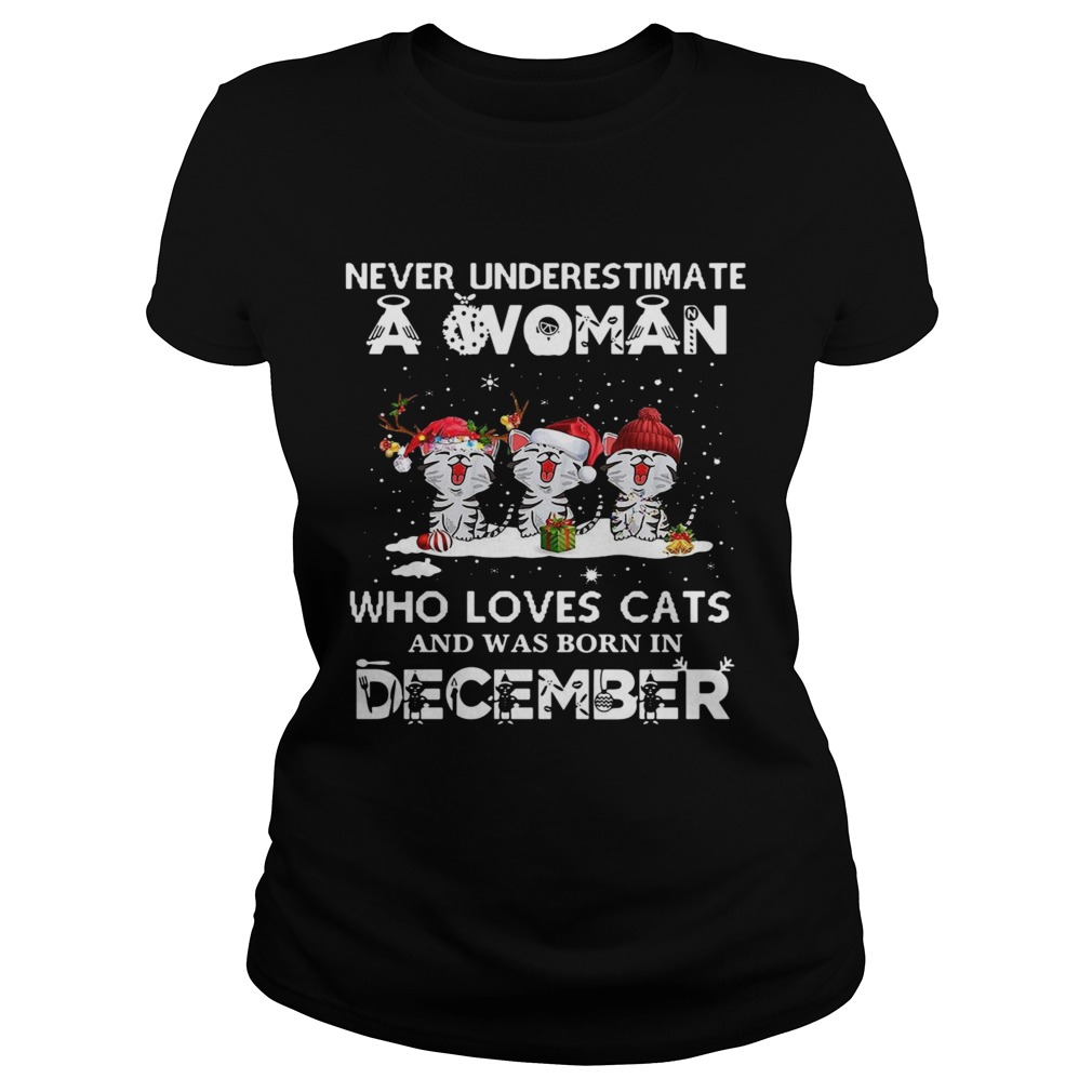never underestimate a woman who loves cats and was born in November Christmas Classic Ladies