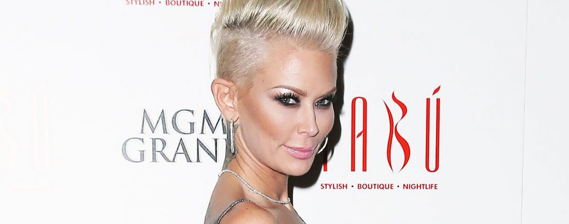 Jenna Jameson, ‘unable to walk,’ has Guillain-Barré Syndrome