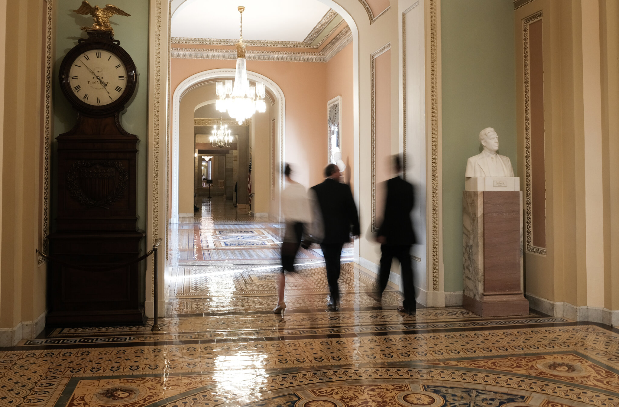 A Groggy Senate Approves Making Daylight Saving Time Permanent