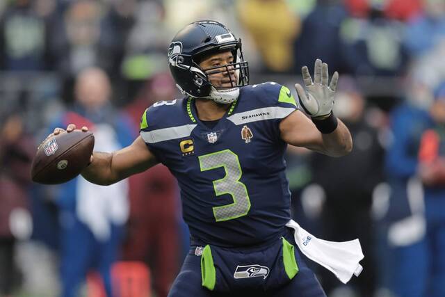 Sources: Seattle Seahawks agree to trade QB Russell Wilson to Denver Broncos, get three players, picks