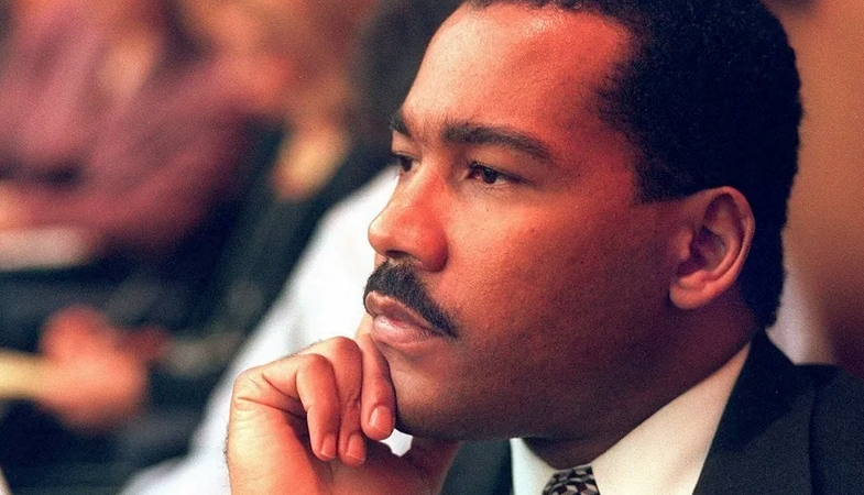 Dexter Scott King, son of the Rev. Martin Luther King Jr., has died of cancer at 62