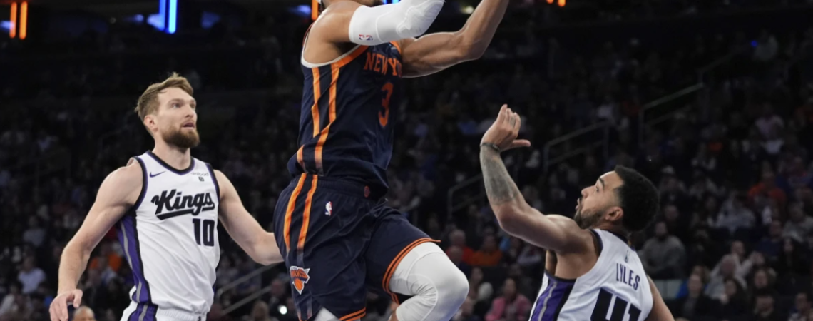 Brunson, Hart help Knicks rally from 21-point deficit to beat Kings, snap three-game skid